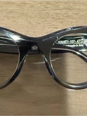 Thierry Lasry - Vanity Model